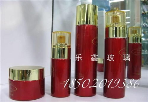 廣州市樂鑫玻璃制品廠 專業高檔玻璃瓶批發與加工，滿足化妝品及家用電器需求